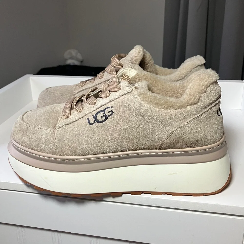 UGG step into